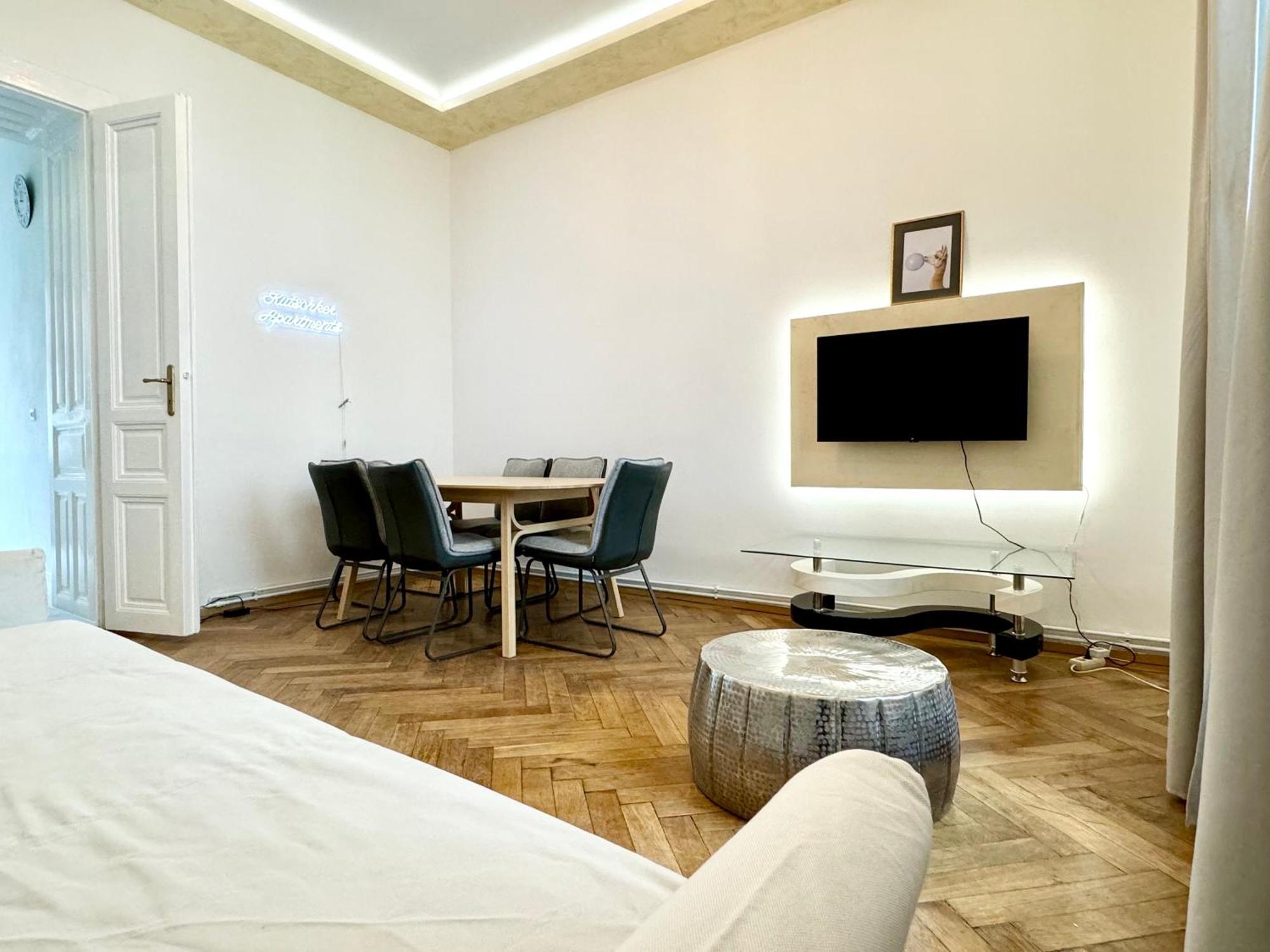Luxury Apartment At Famous Vienna Kutschkermarkt Exterior foto